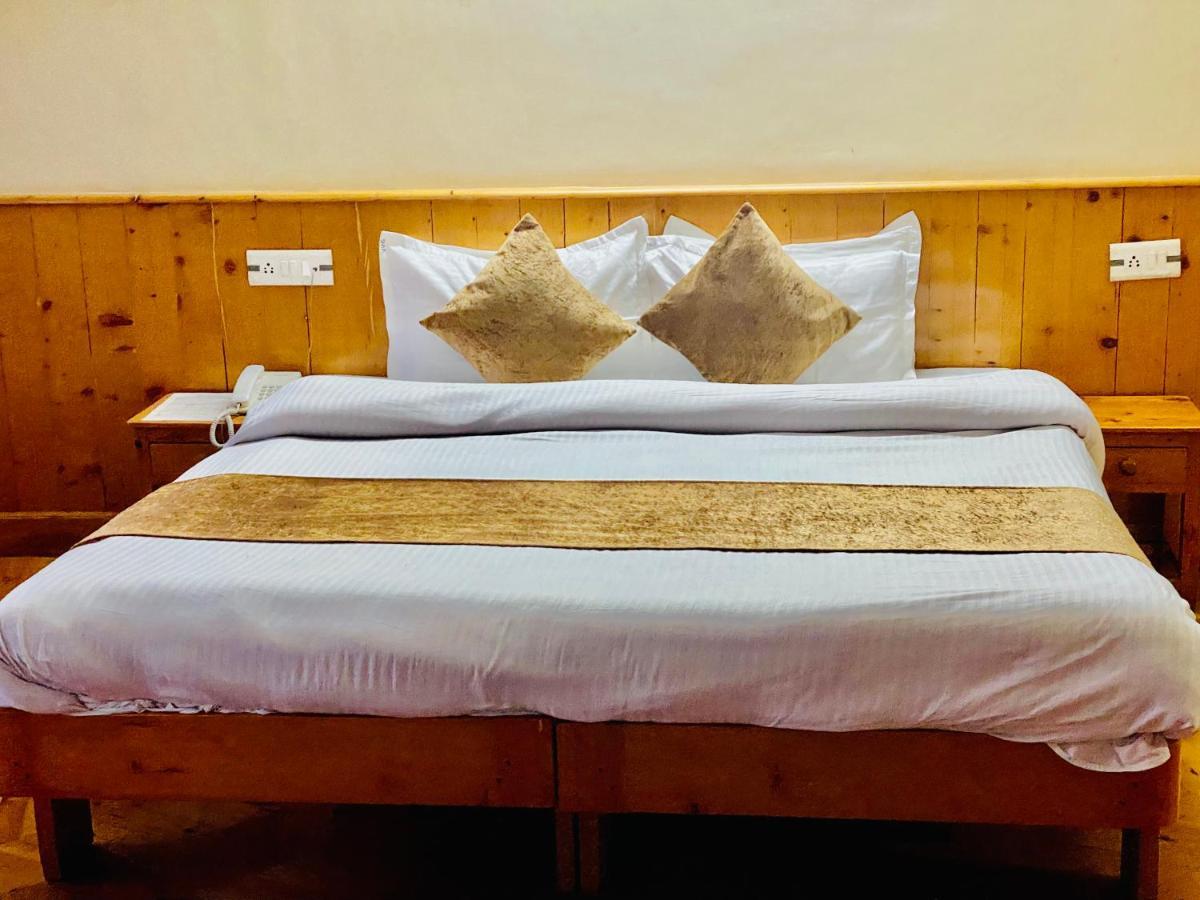 Hotel Valley Of Gods Manāli Exteriér fotografie